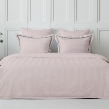 ПОСТЕЛЬНОЕ БЕЛЬЁ С ПРОСТЫНЕЙ НА РЕЗИНКЕ РОЗОВАЯ КАМЕЯ