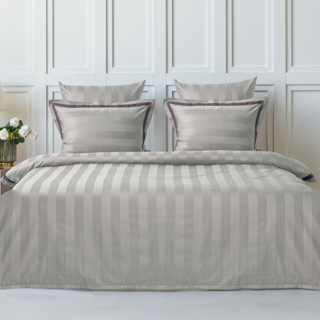 ПОСТЕЛЬНОЕ БЕЛЬЁ С ПРОСТЫНЕЙ НА РЕЗИНКЕ СЕРЕБРИСТЫЙ